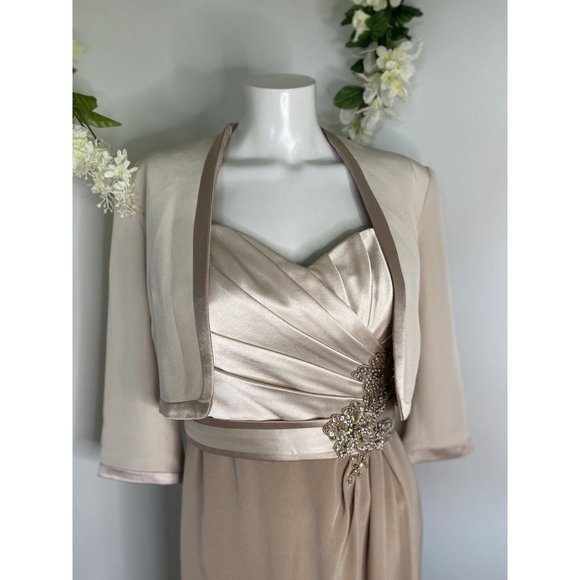 Montage Mon Cheri Size 6 Fits 2 Champagne Gown Embellished Beaded Dress 2 Piece - Picture 14 of 16
